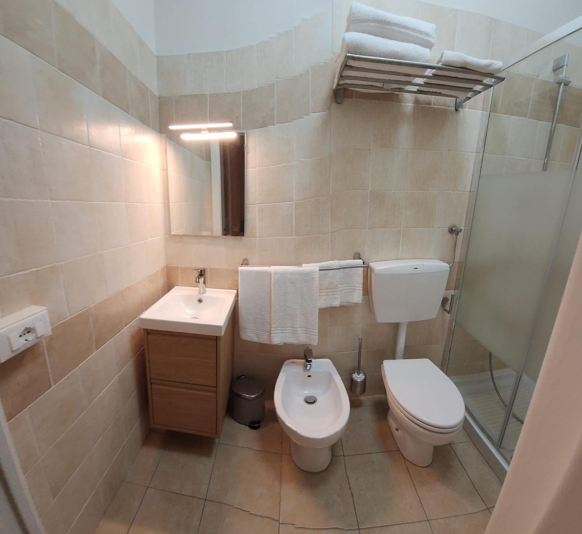 Da Rino Hotell Porcari Exteriör bild